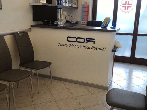 cor-insegna-negozio