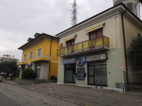 insegna-negozio-esterno